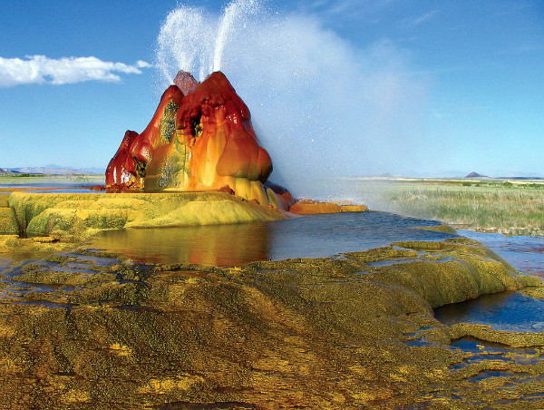 inline1024px-fly_geyser.jpg