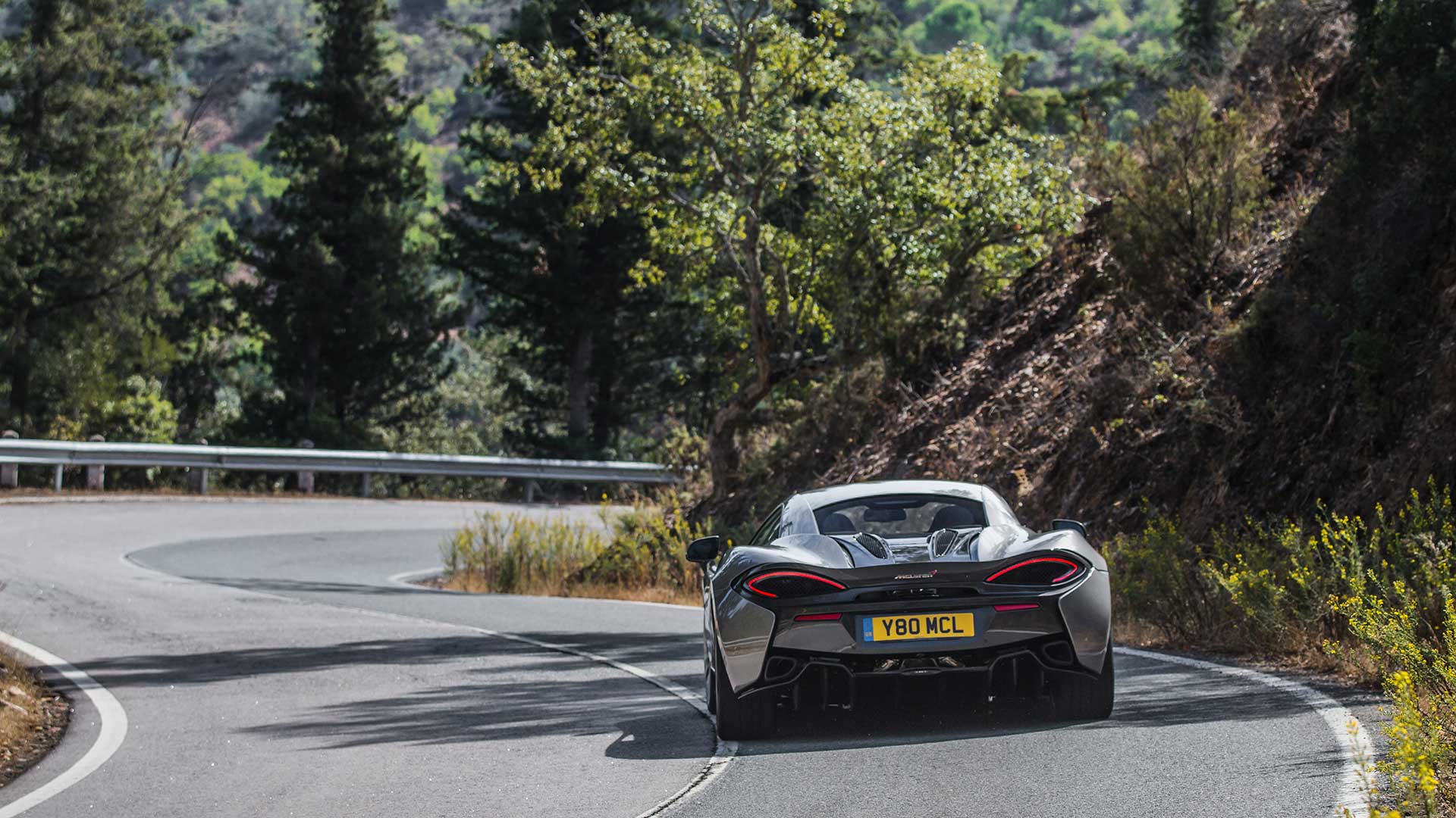 mclaren570s_ss_2_0.jpg