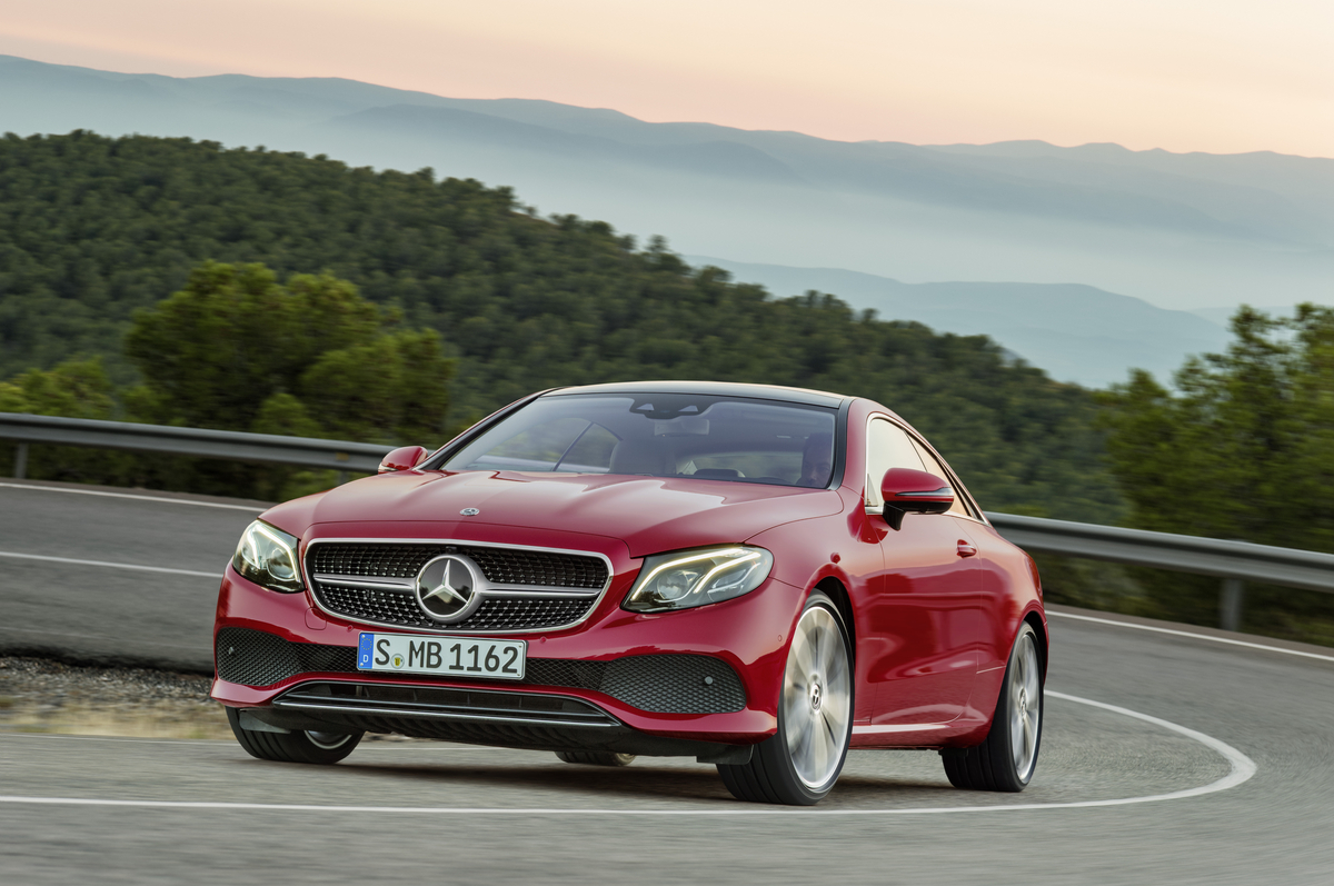 mercedes-benz_e-class_coupe_red_3.jpg