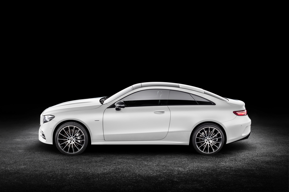 mercedes-benz_e-class_coupe_white_3.jpg