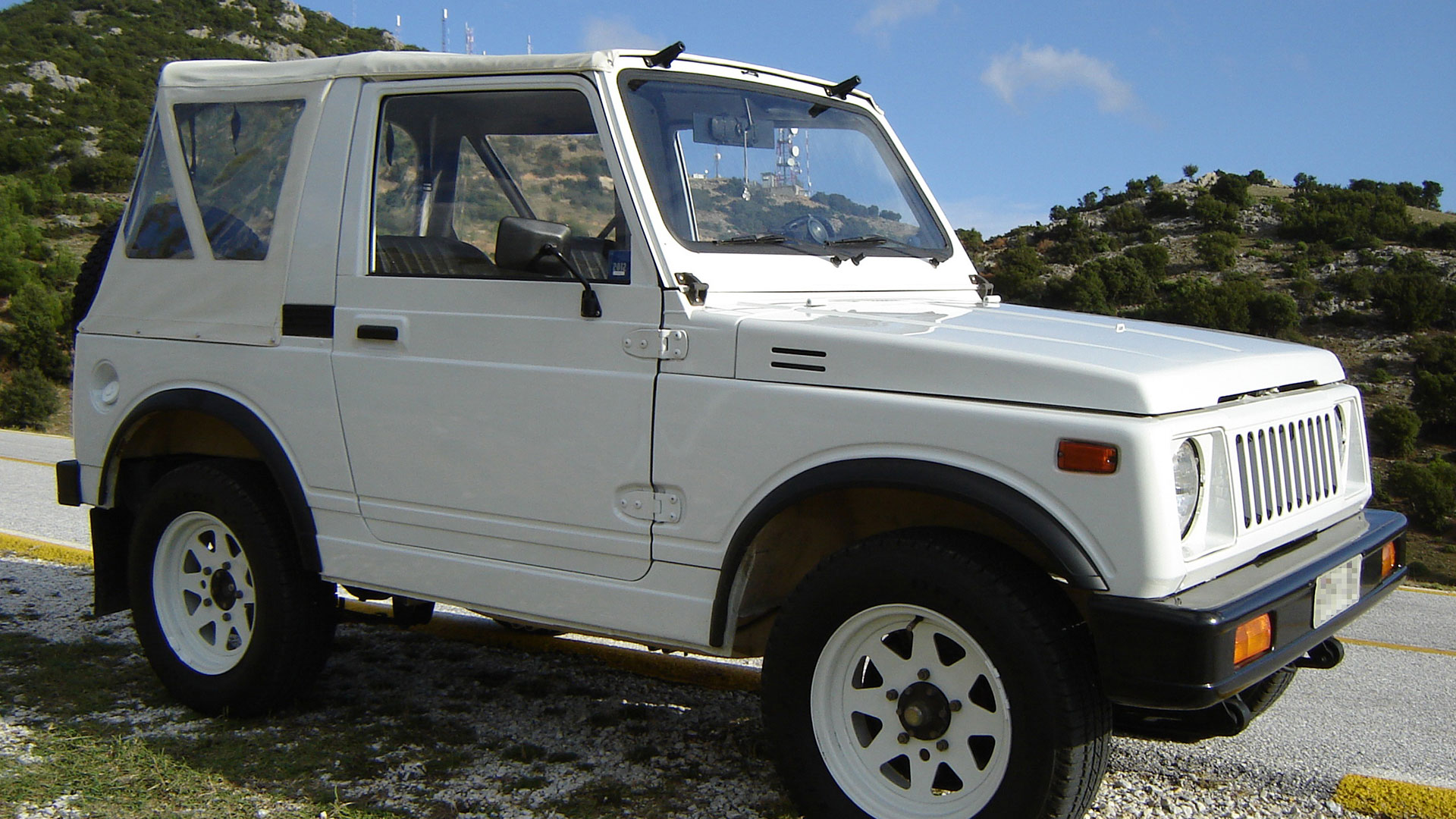 Suzuki Samurai