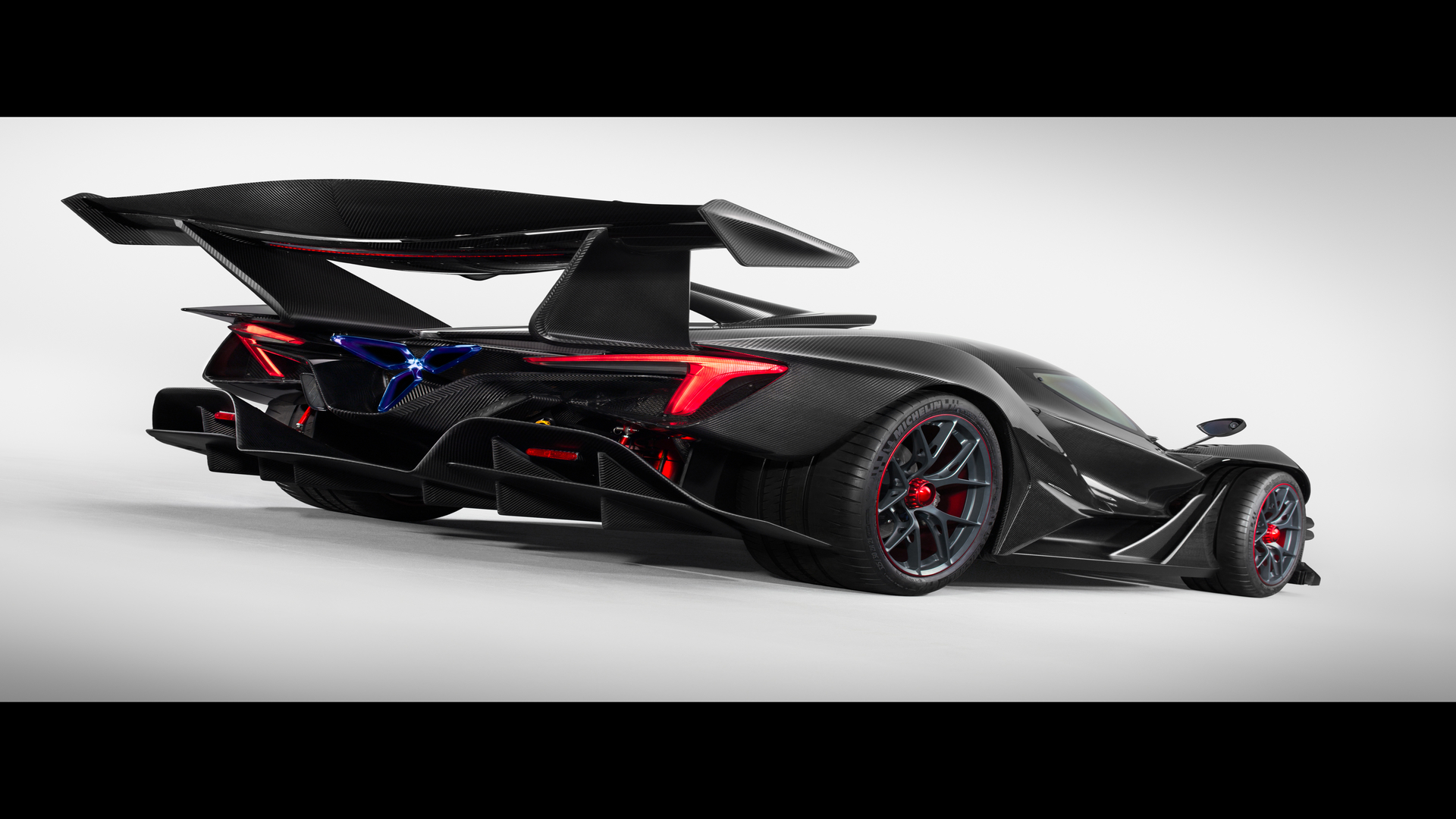 Apollo's New Track Weapon: the Intensa Emozione