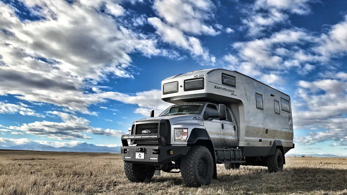 The Ford F-750-Based EarthRoamer XV-HD Is a $1.5 Million Slice of Off ...