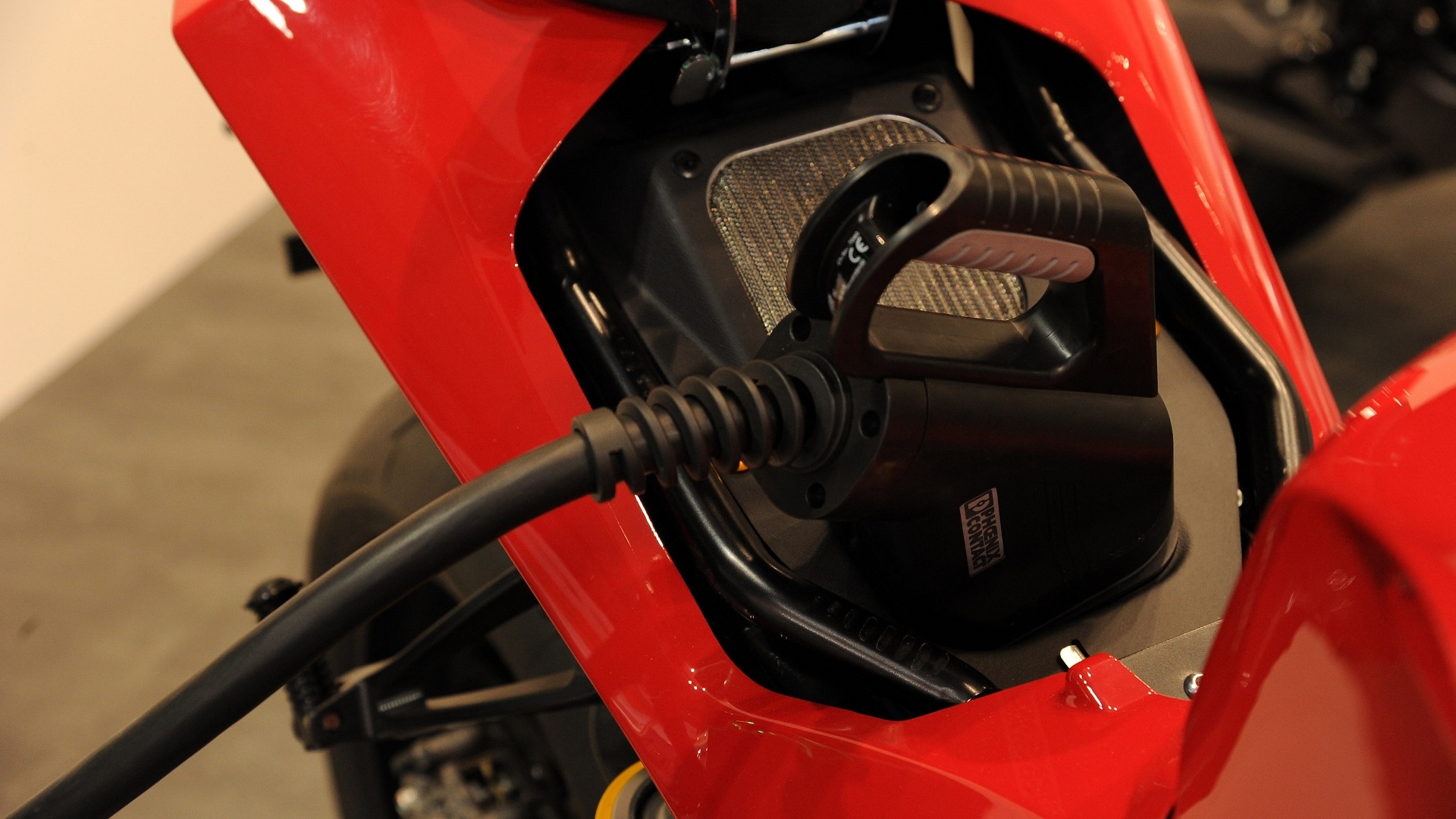 View of Moto-e 电动GP原生车型:寂静纯电Energica EGO 200Nm最大惊人扭力