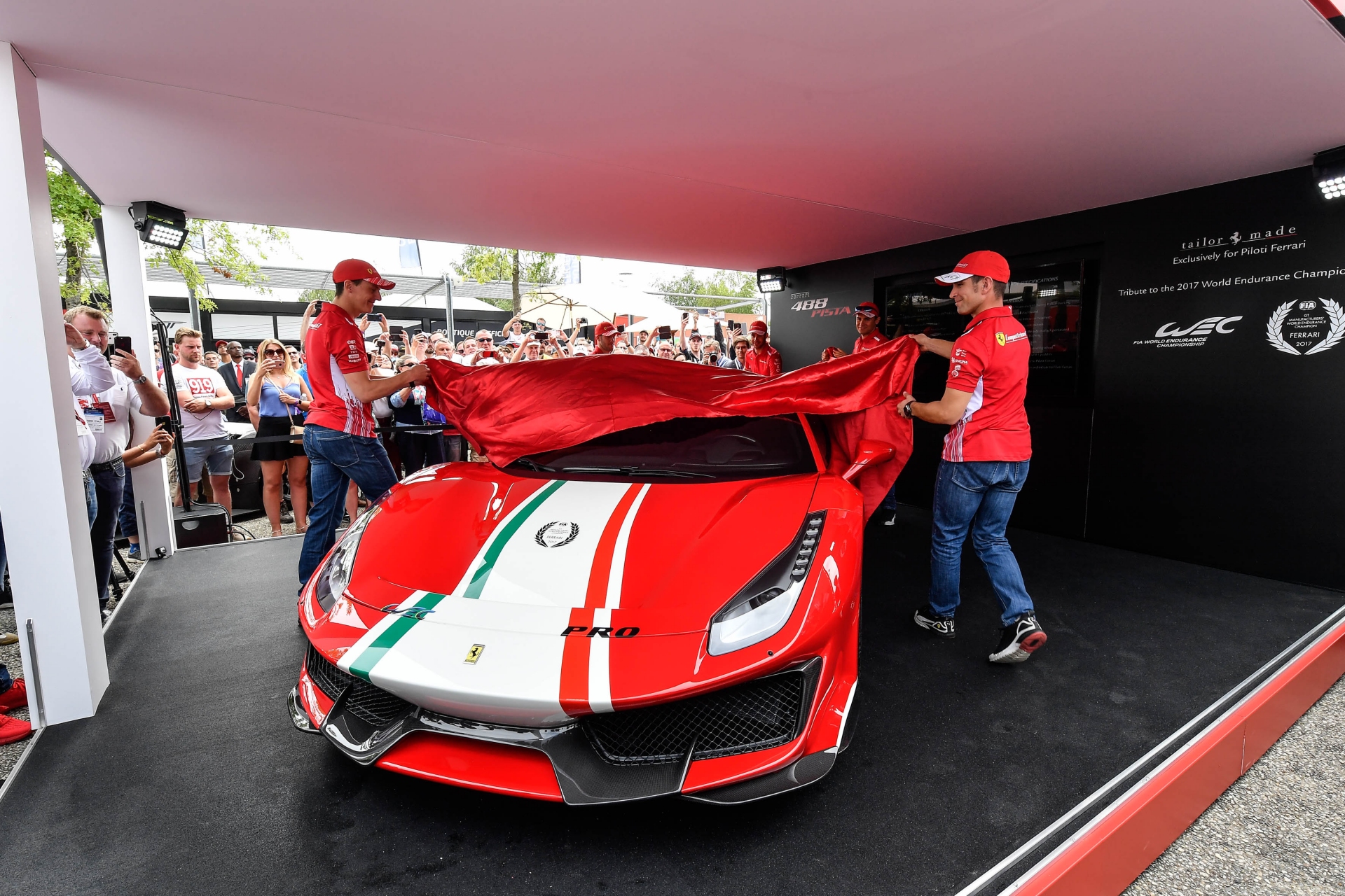 Ferrari フェラーリ　純正　スキー板　RACE CARVE GS B528 Special Edition 'Piloti Ferrari' 488 Pista Reserved for Racing