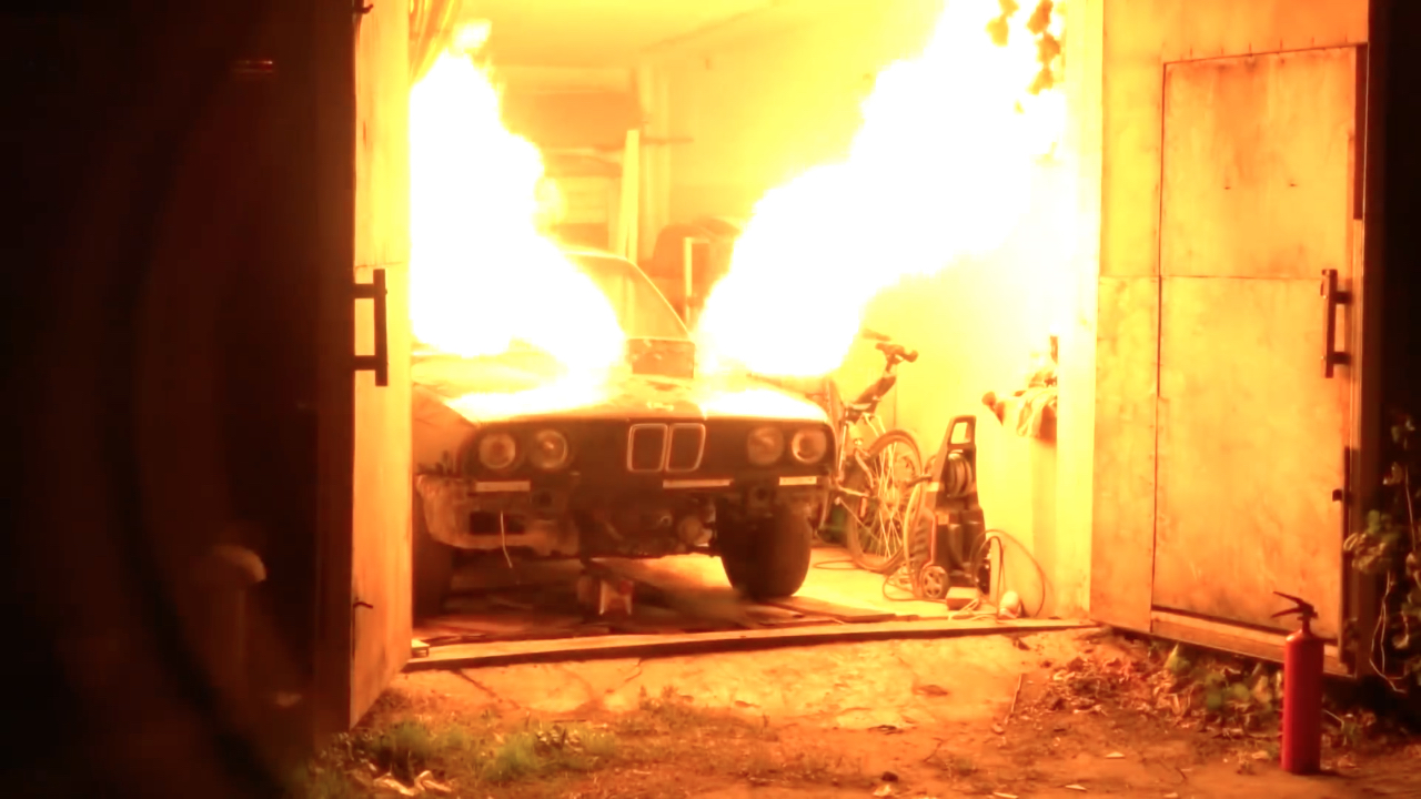 Jet-Powered BMW E30 with TS-21 Turbine