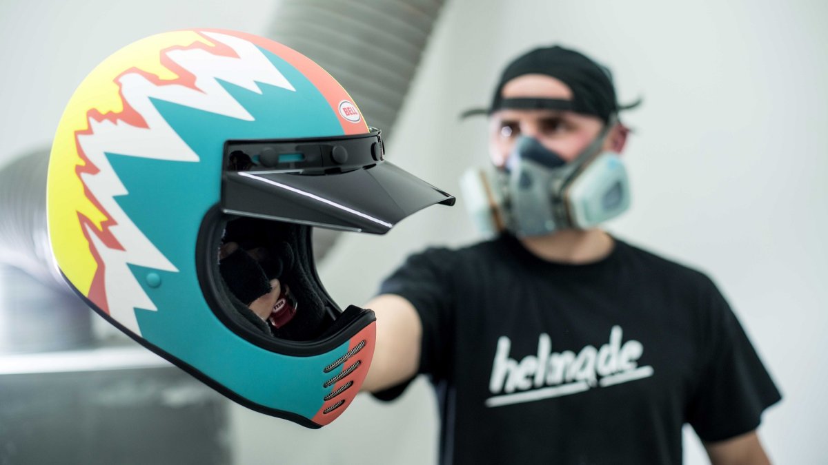 custom painted old school motorcycle helmets Hand Panda Skull Pirate Retro Helmet Experience the perfect blend of style and safety VINTAGE CUSTOM HELMET FULLFACE SLIMMOTO