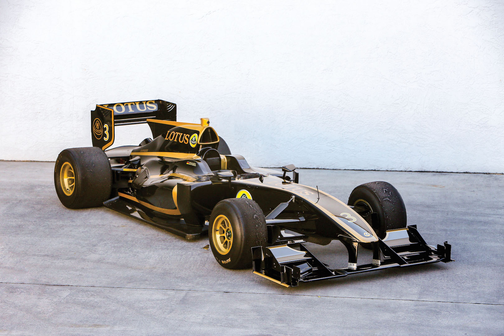 2013-Lotus-T125_0-copy.jpg?