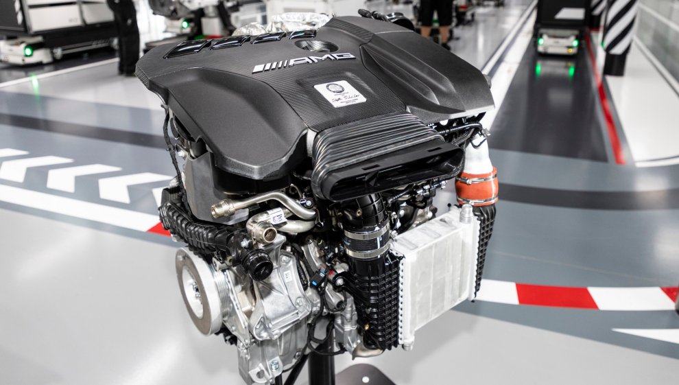 Mercedes-AMG's New 416-HP Turbocharged Four-Cylinder Engine Is the ...