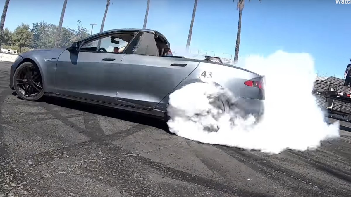 This Totally Custom Tesla Model S Pickup Truck Is a Toy-Hauling, Tire ...