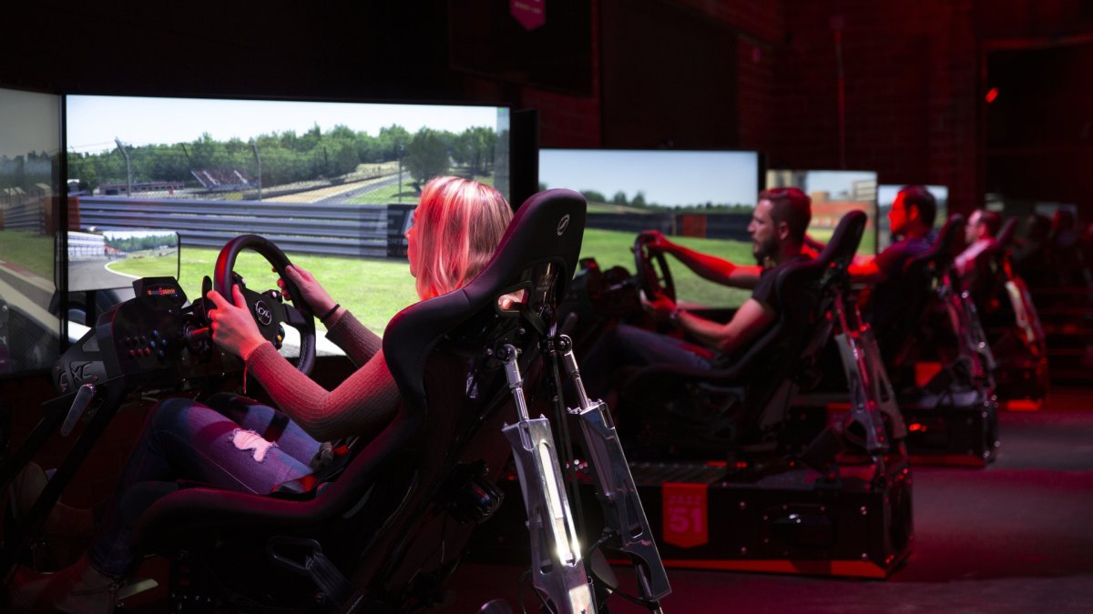 This LA Arcade Makes It Easy to Get Behind the Wheel of an $80K Racing ...