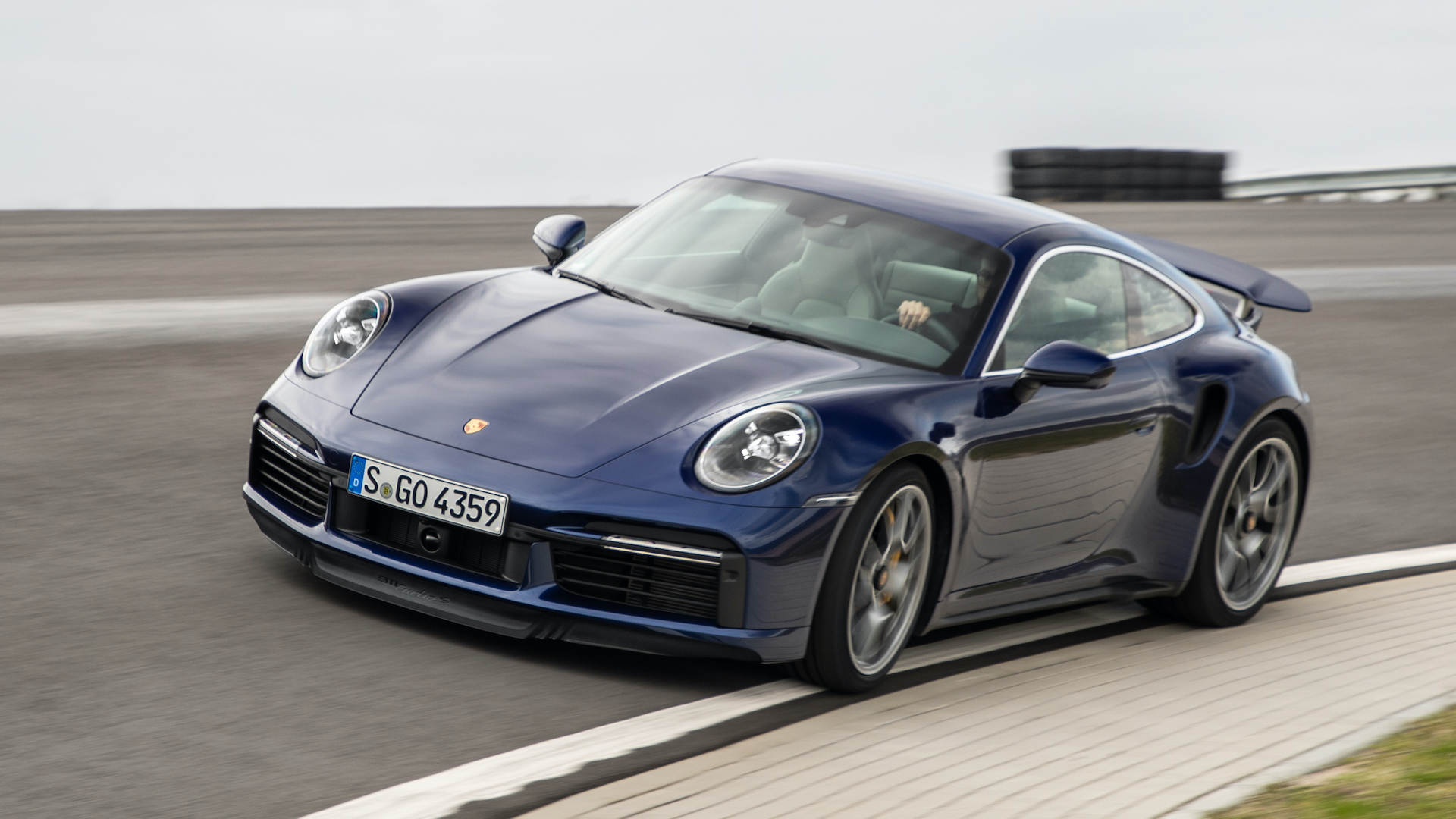 Who Needs Backseats When You Have a 2021 Porsche 911 Turbo S