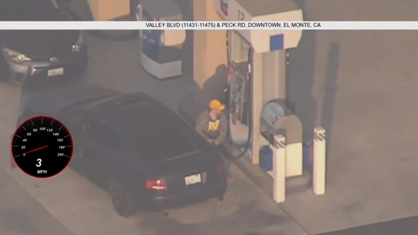 Los Angeles Driver Stops for Gas While Being Chased by Police