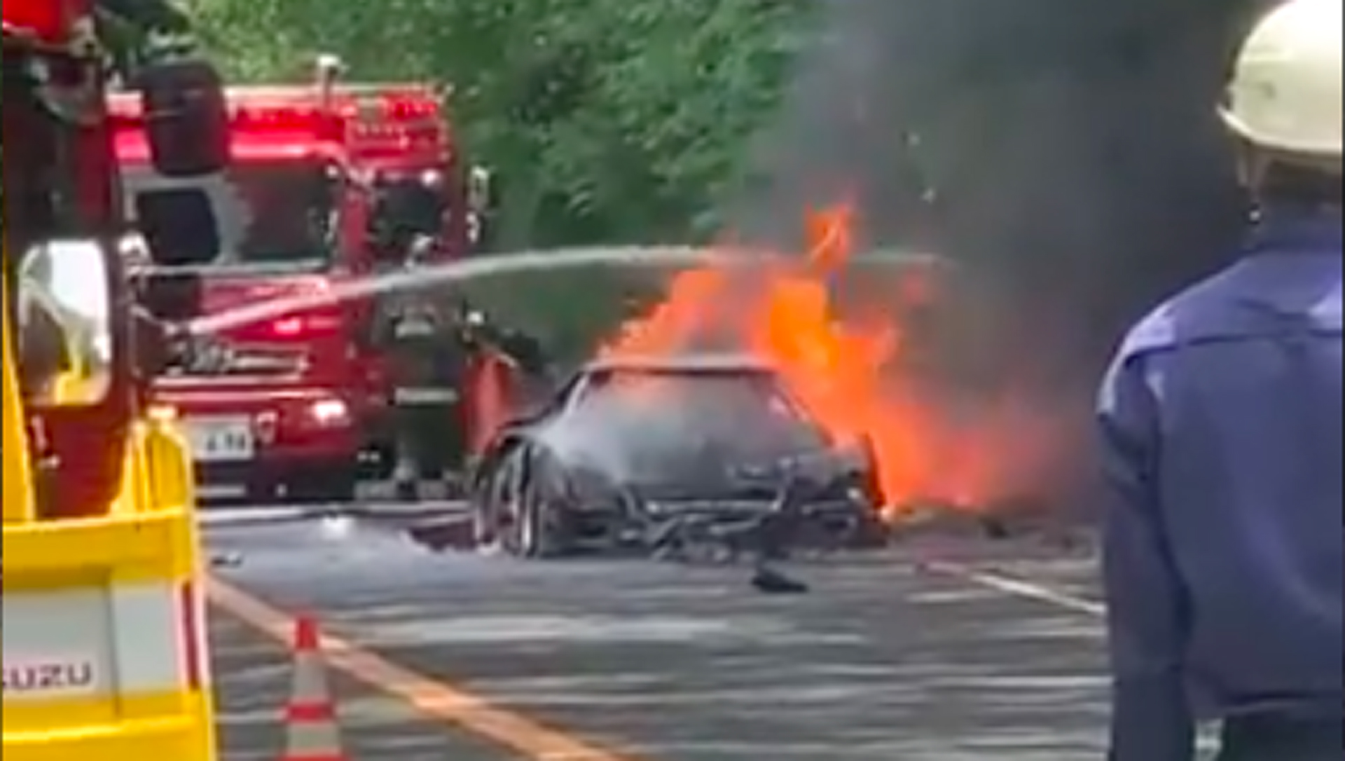 Ferrari F40 Burns To The Ground On Japan's Hakone Turnpike