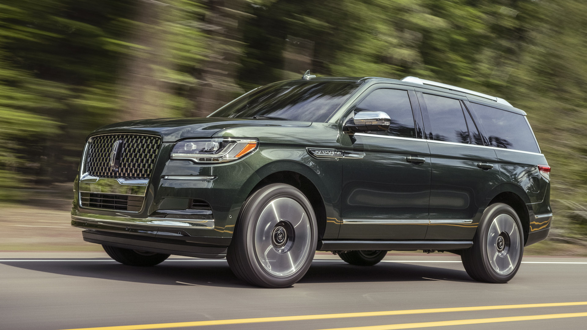 2022 Lincoln Navigator: ActiveGlide Hands-Free Driving and a