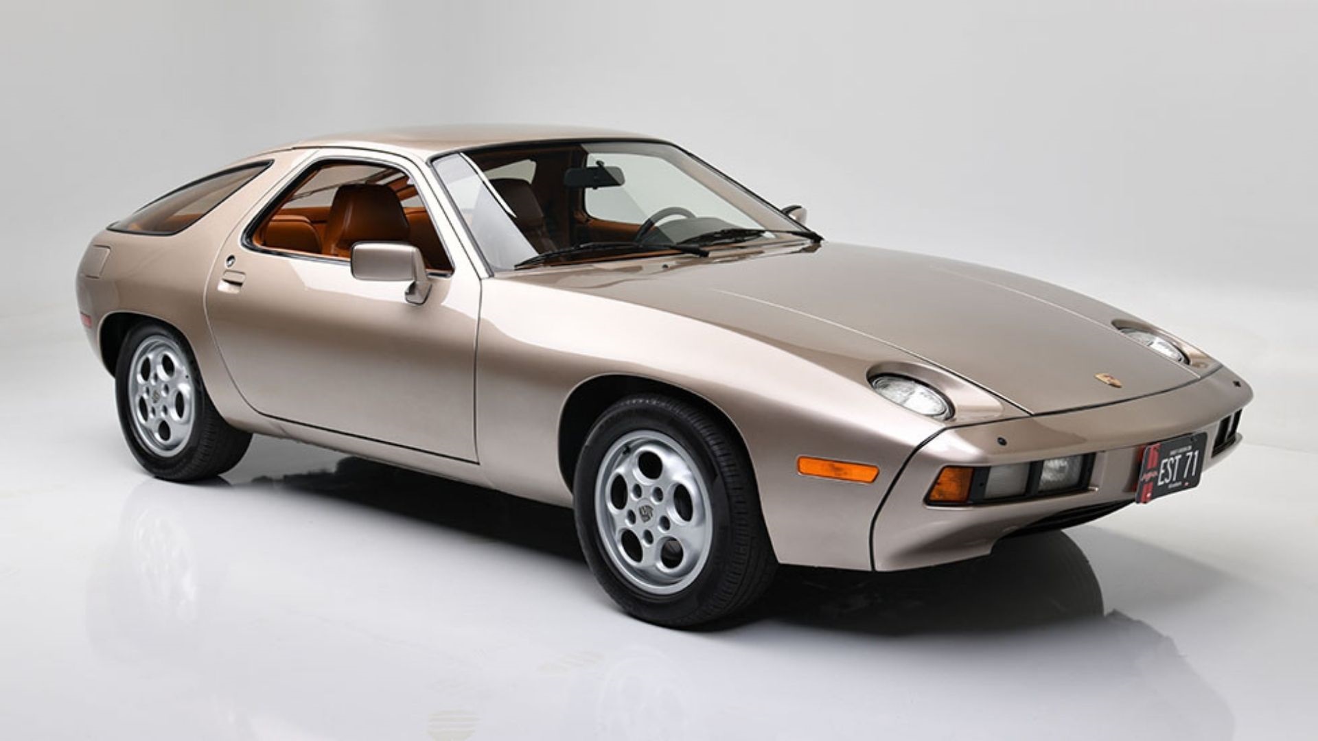 The 1979 Porsche 928 From Risky Business Is Up for Auction
