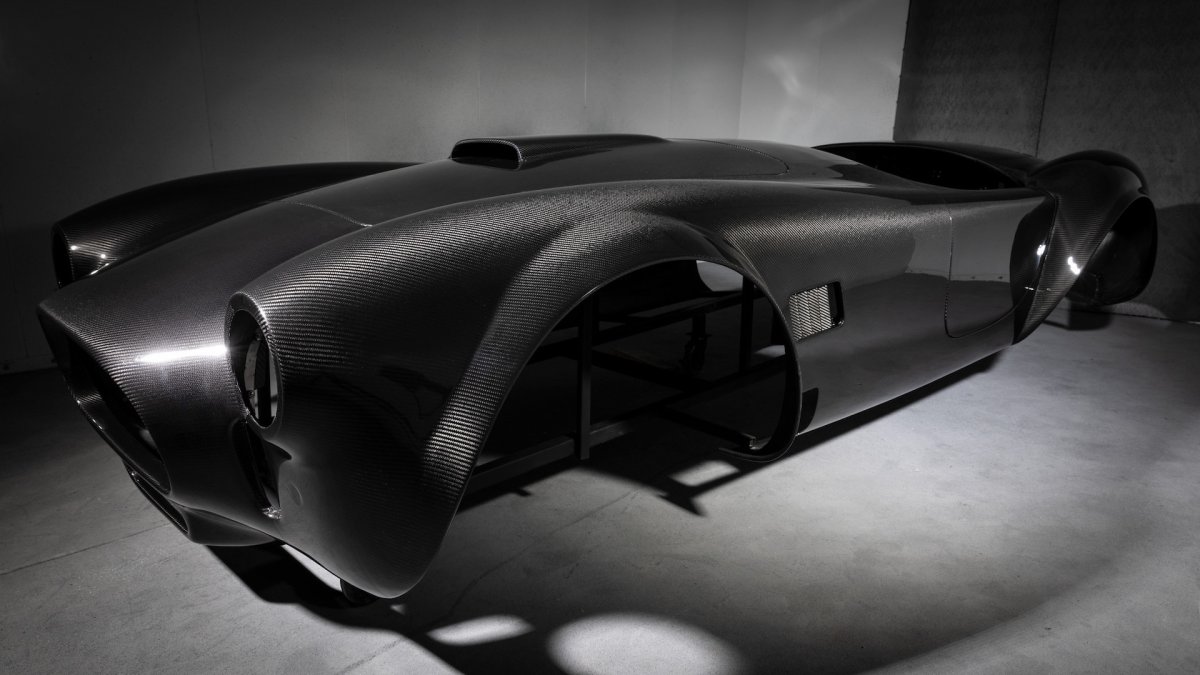 Shelby's Making 800-HP Cobras With 88-Pound Carbon Fiber Bodies