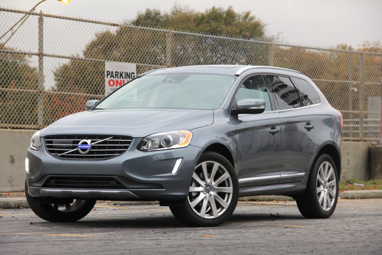 The 2017 Volvo XC60 T6 AWD Inscription is One Swift Swede
