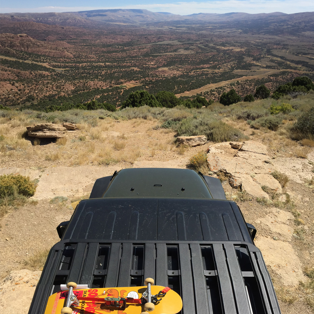 message-editor%2F1484927031529-jeep-rhino-rack-skateboard.jpg