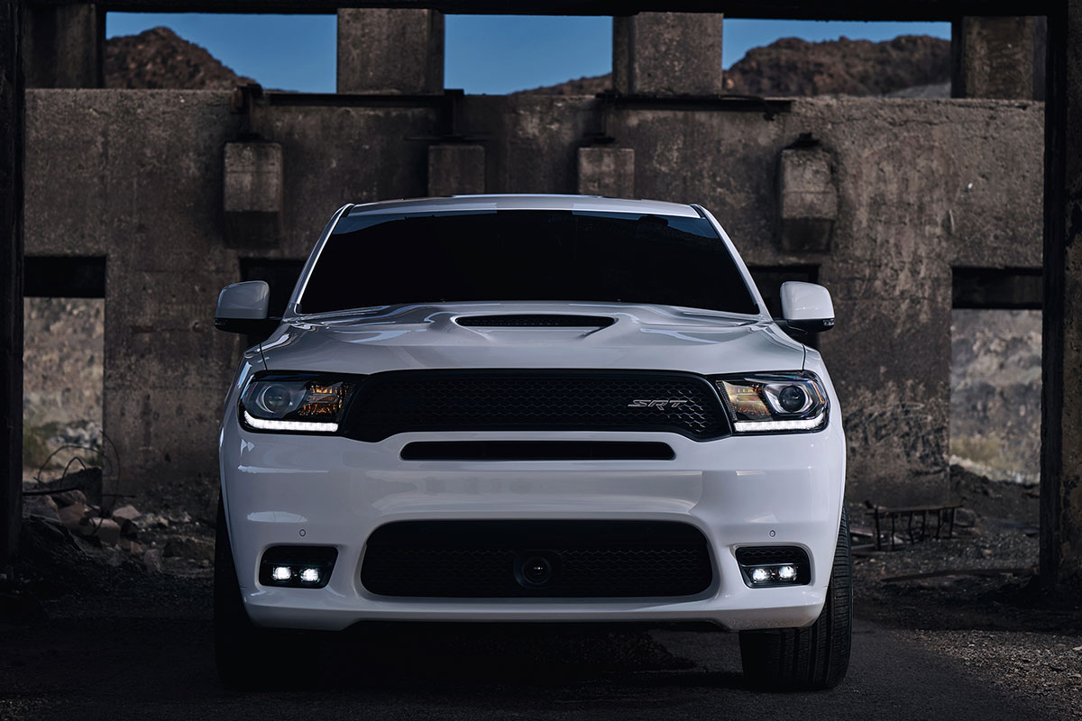 message-editor%2F1486480325321-dodge-durango-srt-2018-the-drive-front.jpg
