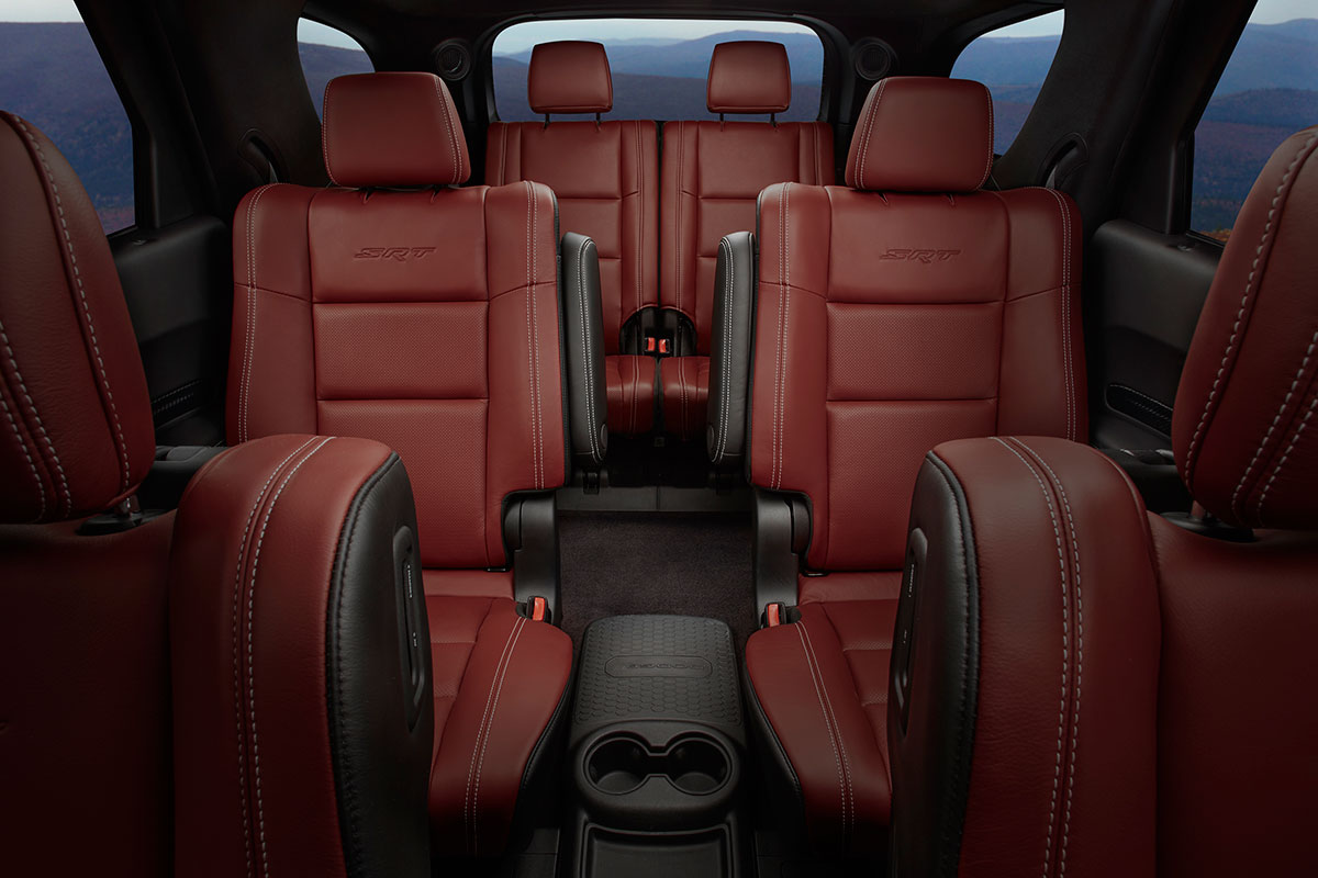 message-editor%2F1486480386996-dodge-durango-srt-2018-the-drive-chairs.jpg