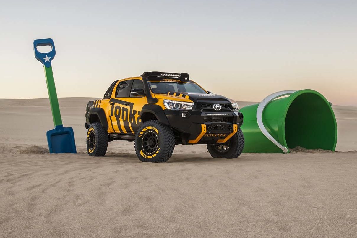message-editor%2F1490891504560-2017-toyota-hilux-tonka-concept-front-three-quarter-02-e1490823370866.jpg
