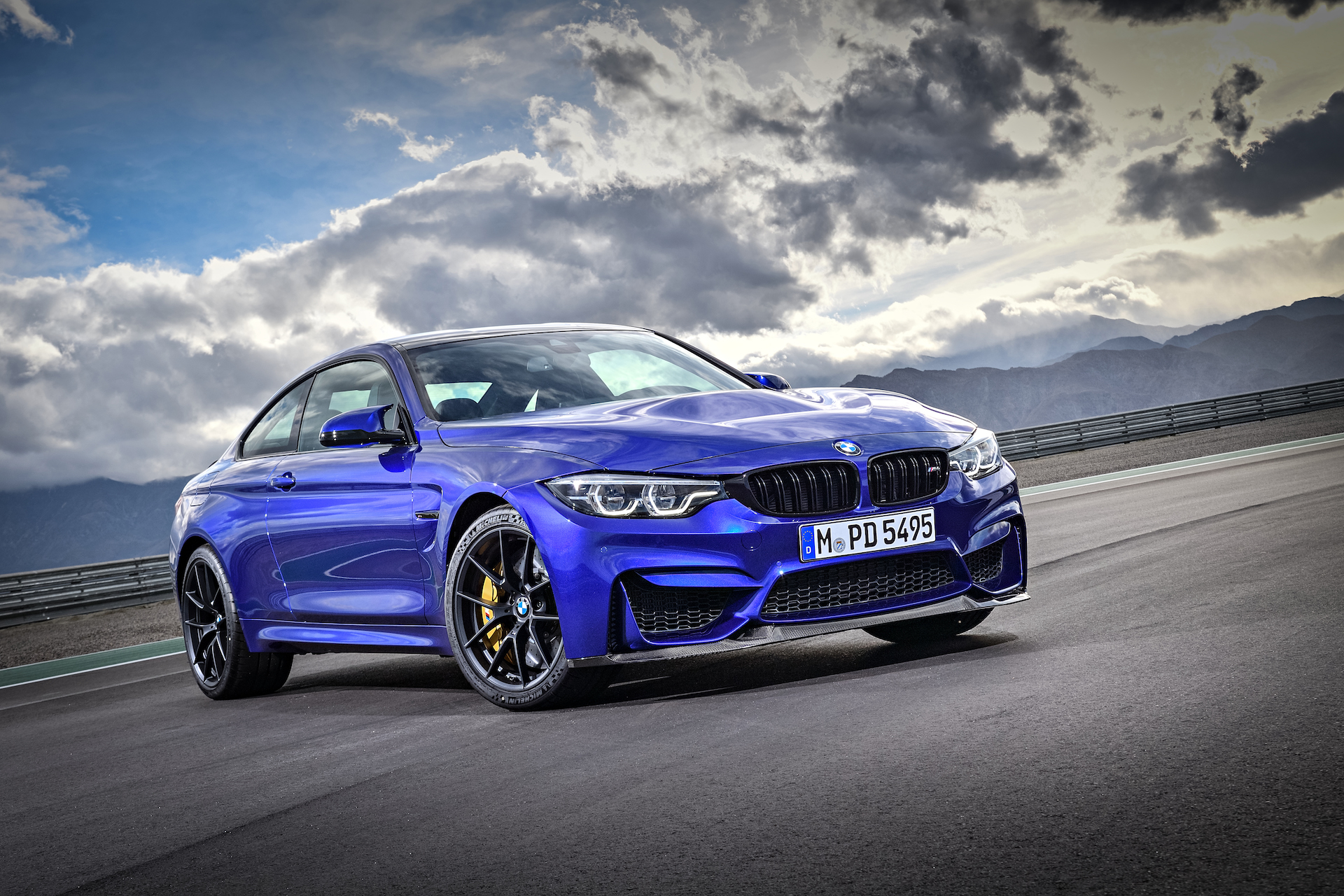 message-editor%2F1492575305460-p90251026_highres_the-new-bmw-m4-cs-04.jpg