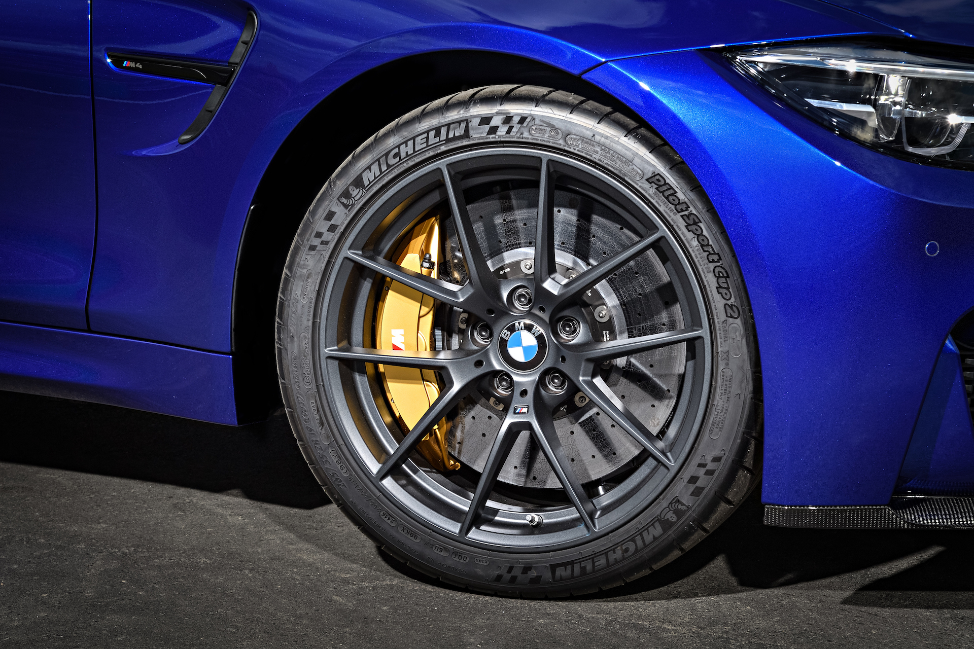message-editor%2F1492575402026-p90251057_highres_the-new-bmw-m4-cs-04.jpg