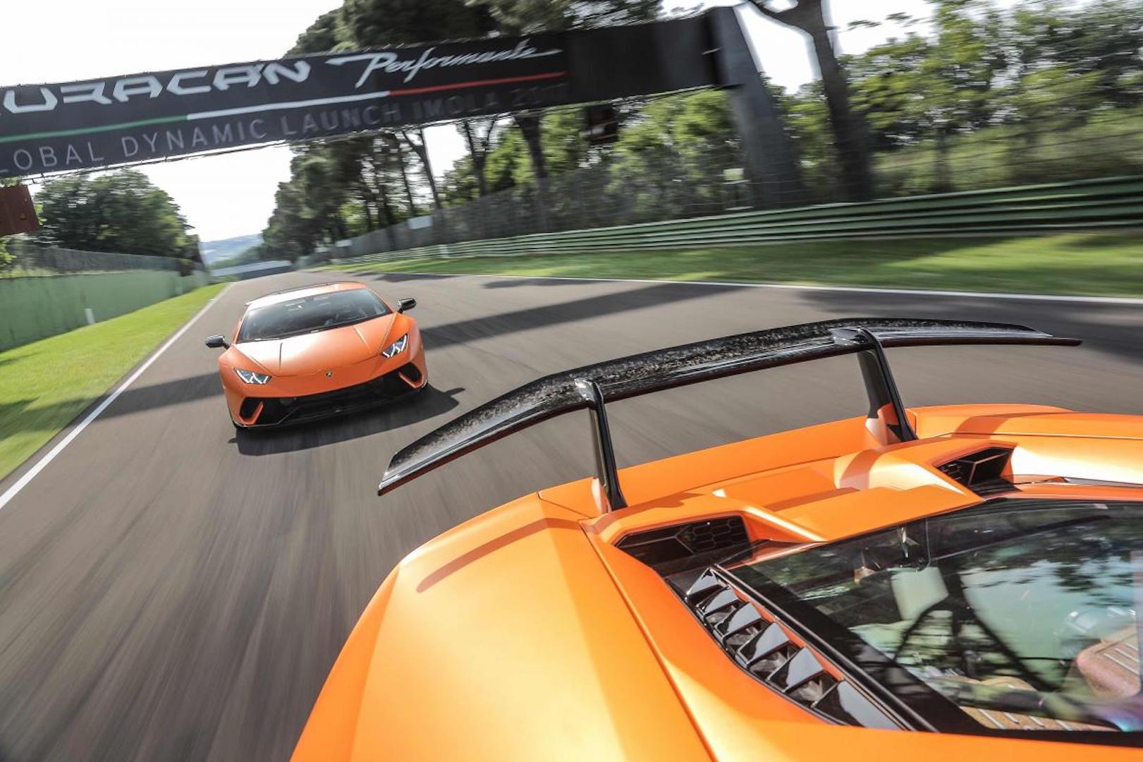 message-editor%2F1496941928206-huracan_performante_orange_119.jpg