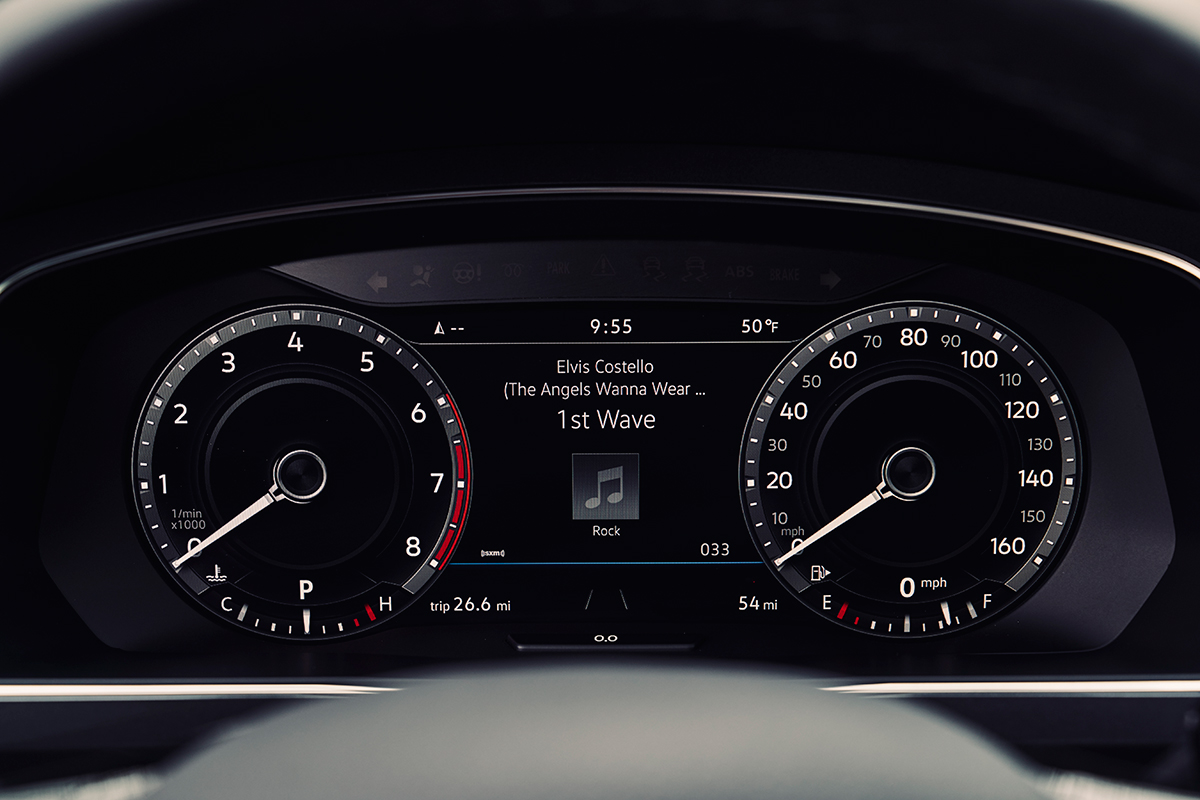 message-editor%2F1498154538062-2018-vw-tiguan-digital-cockpit.jpg