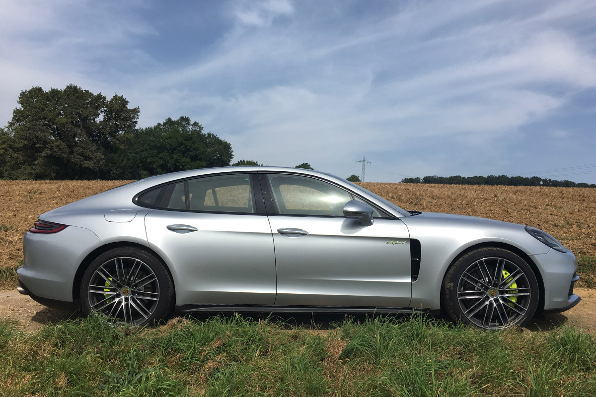 message-editor%2F1504122574844-porsche-panamera-4-e-hybrid-side.jpg