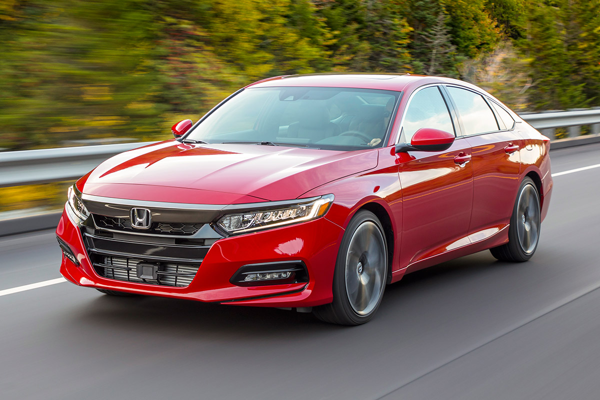 message-editor%2F1506980338295-2018-honda-accord-sport-2.0t-action.jpg