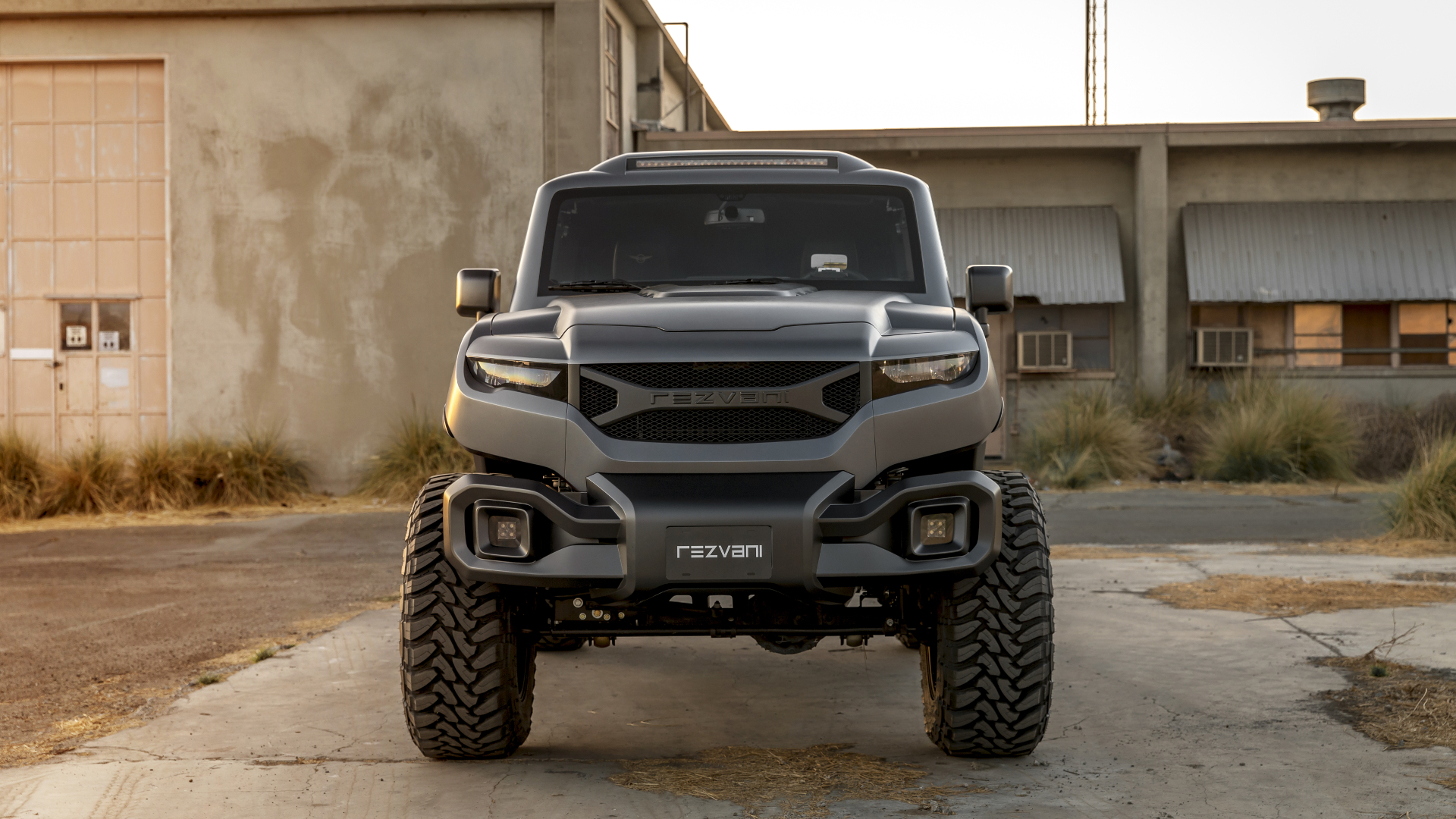 message-editor%2F1507318969623-rezvani_motors_tank_front.jpg