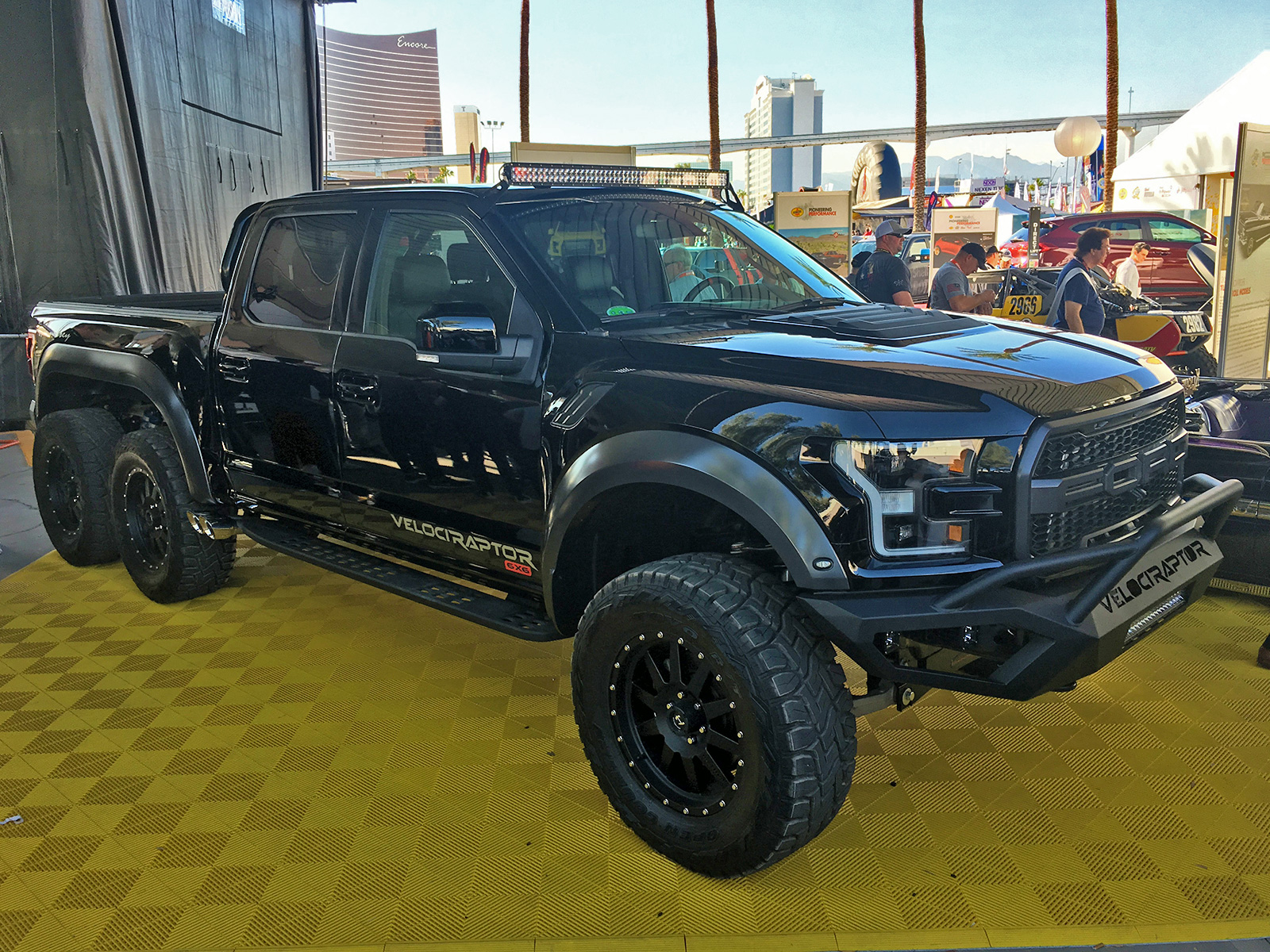 message-editor%2F1509564087436-hennessey-velociraptor-6x6.jpg