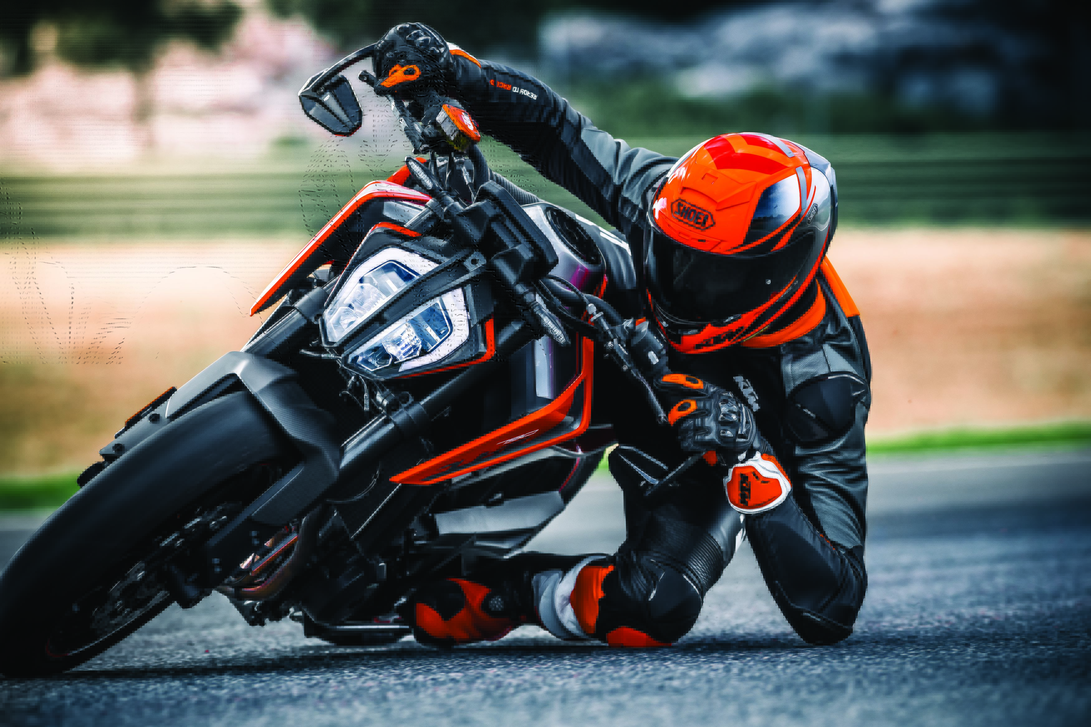 message-editor%2F1510043486662-ktm790duke2018_action05.jpg