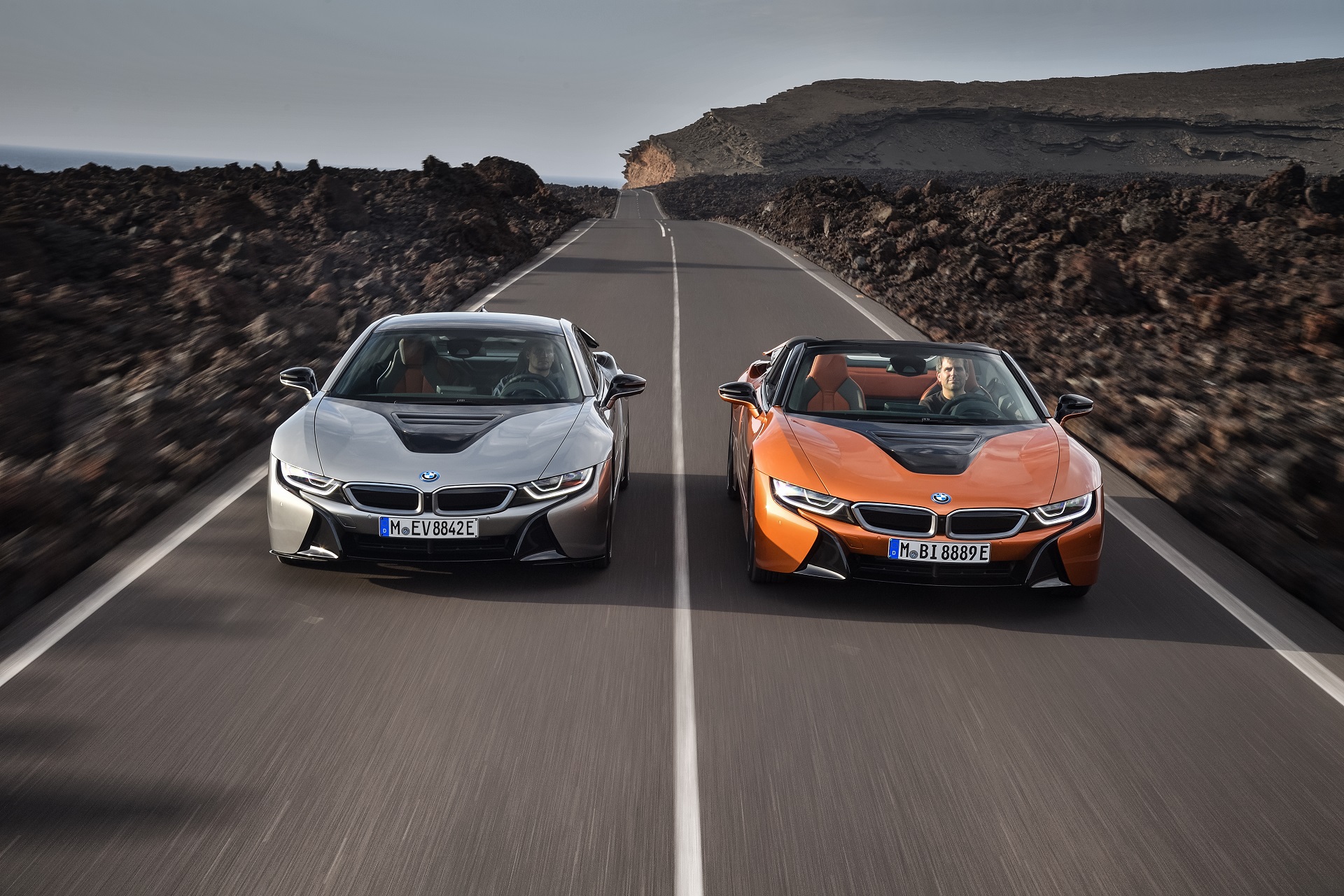 message-editor%2F1511986302371-p90285382_highres_the-new-bmw-i8-roads.jpg
