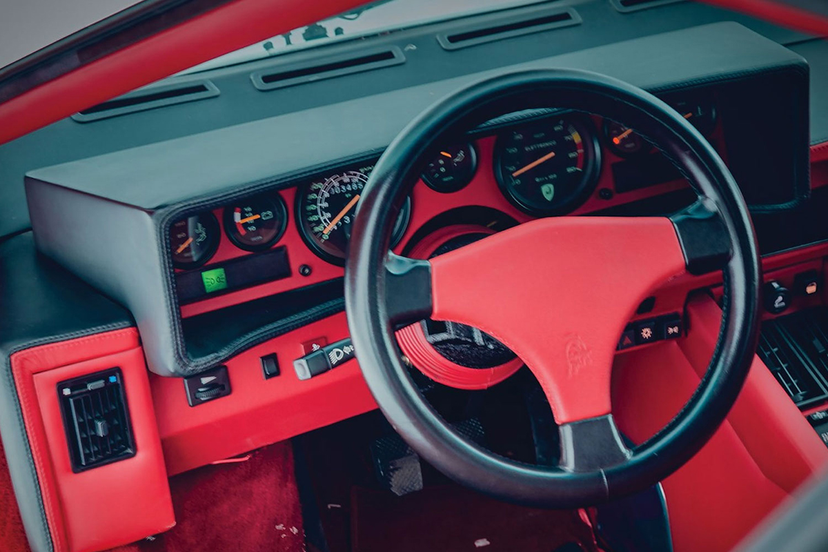 message-editor%2F1515119092726-1991-lamborghini-countach-25th-anniversary-auction-03.jpg