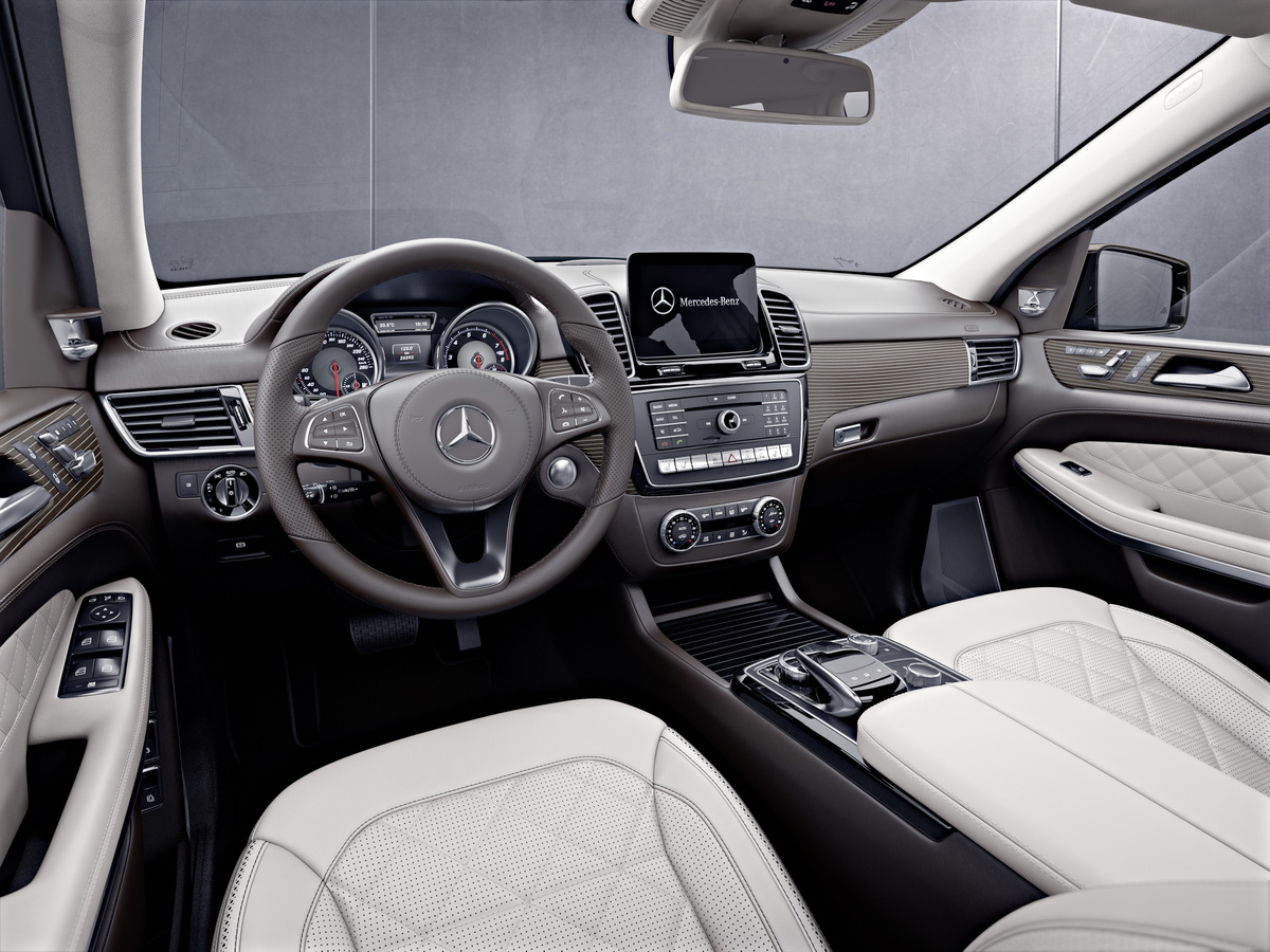 message-editor%2F1515526880268-mercedes-benzglsgrandeditioninterior1-1200x900.jpg