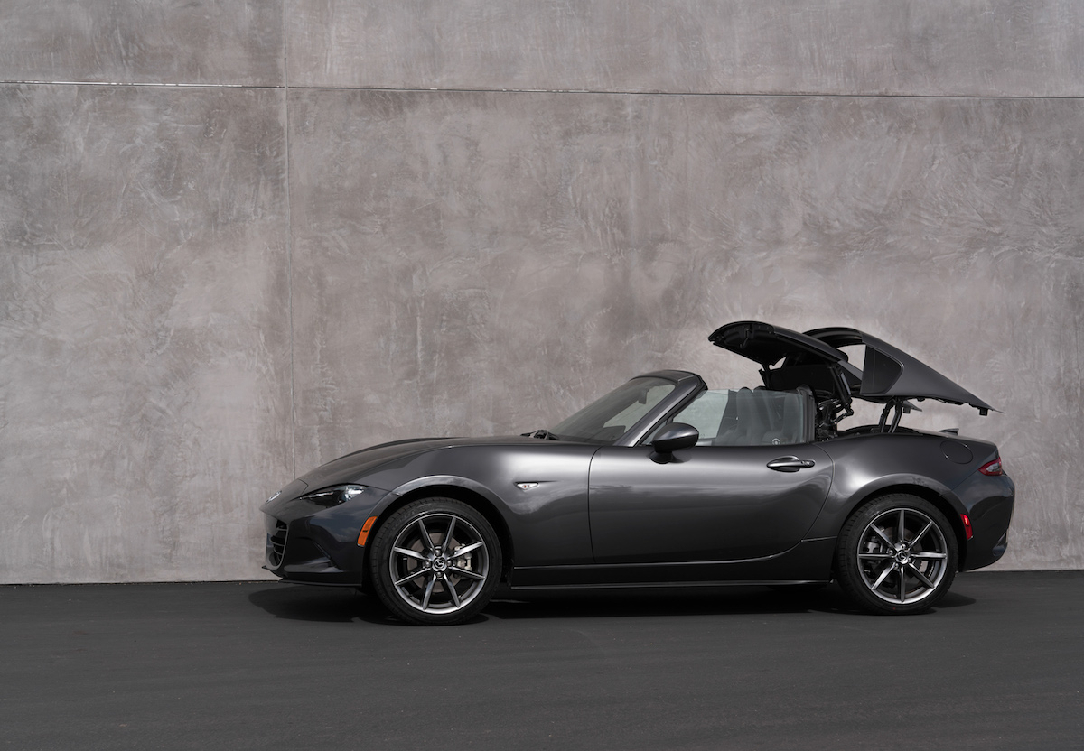 message-editor%2F1518139847127-2017-mazda-mx-5-miata-rf-61.jpg