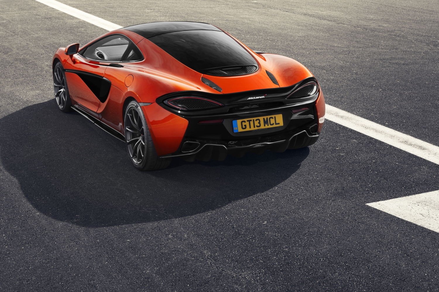 message-editor%2F1518204723874-8921-msodefinedblackpack2018_mclaren570gt_02.jpg