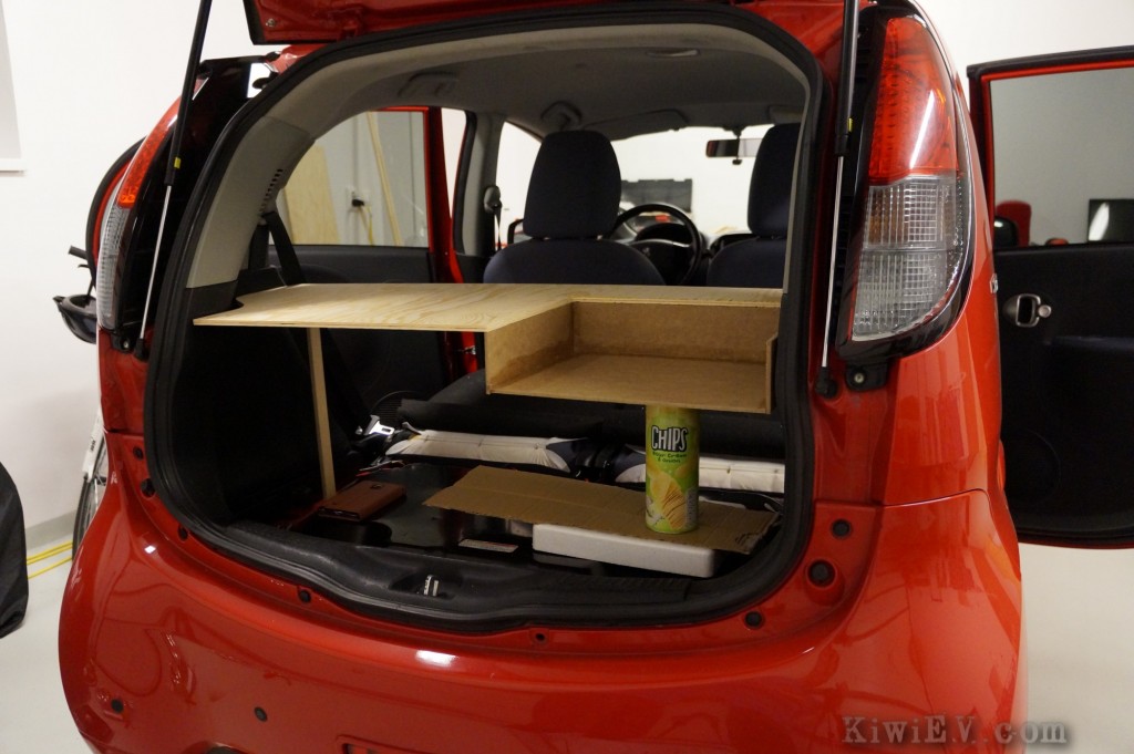 message-editor%2F1520874583410-kiwi-ev-electric-car-installing-a-kitchen-in-the-car-5-1024x681.jpg