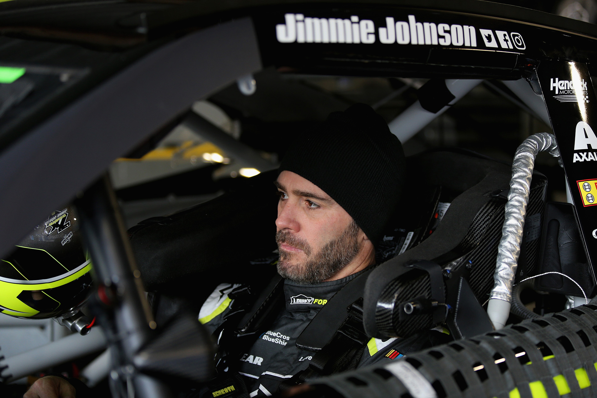 message-editor%2F1522030666503-gettyimages-937340054-jimmie-johnson.jpg