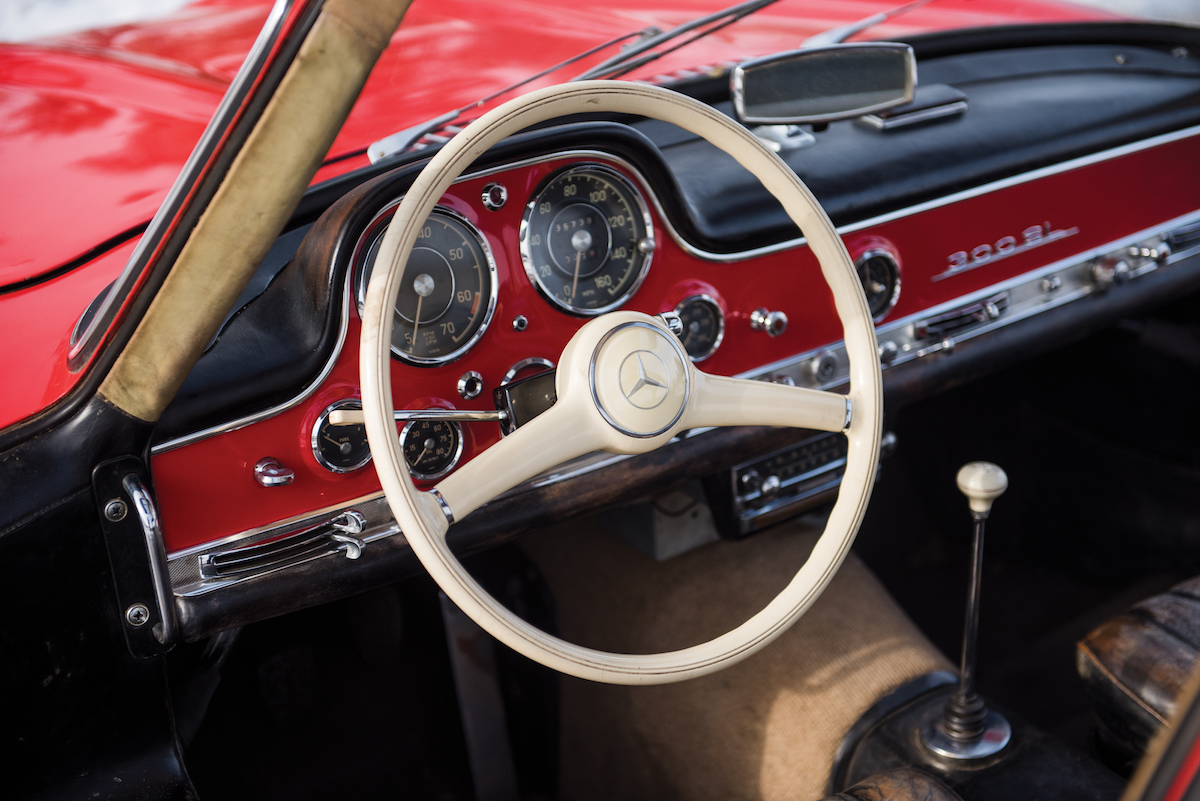 message-editor%2F1522099691632-1957-mercedes-benz-300-sl-gullwing_13.jpg