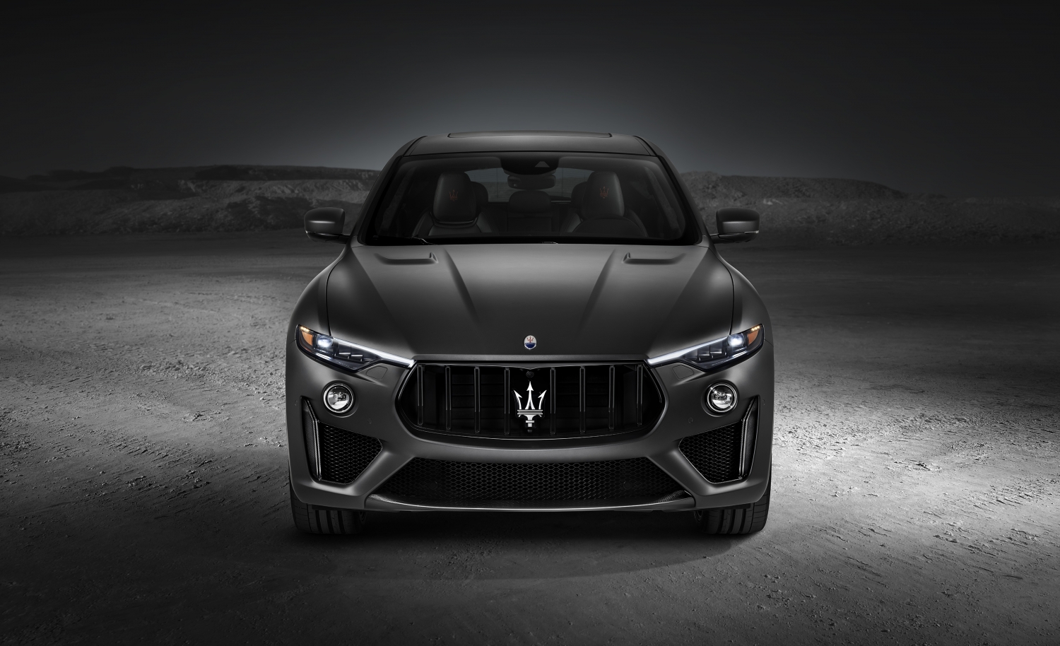 message-editor%2F1522340899341-small-14340-maseratilevantetrofeo2018.jpg