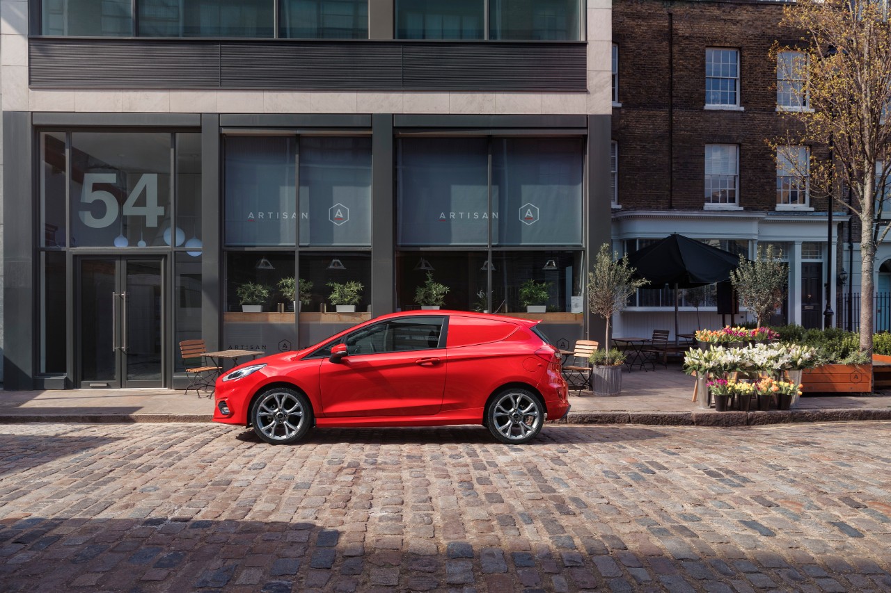 message-editor%2F1524593053582-2018_ford_fiesta_van_03.jpg