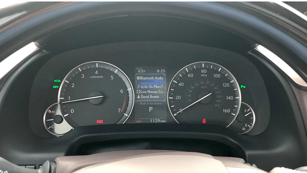 message-editor%2F1527878319988-lexus_rx_350_side_gauges.png