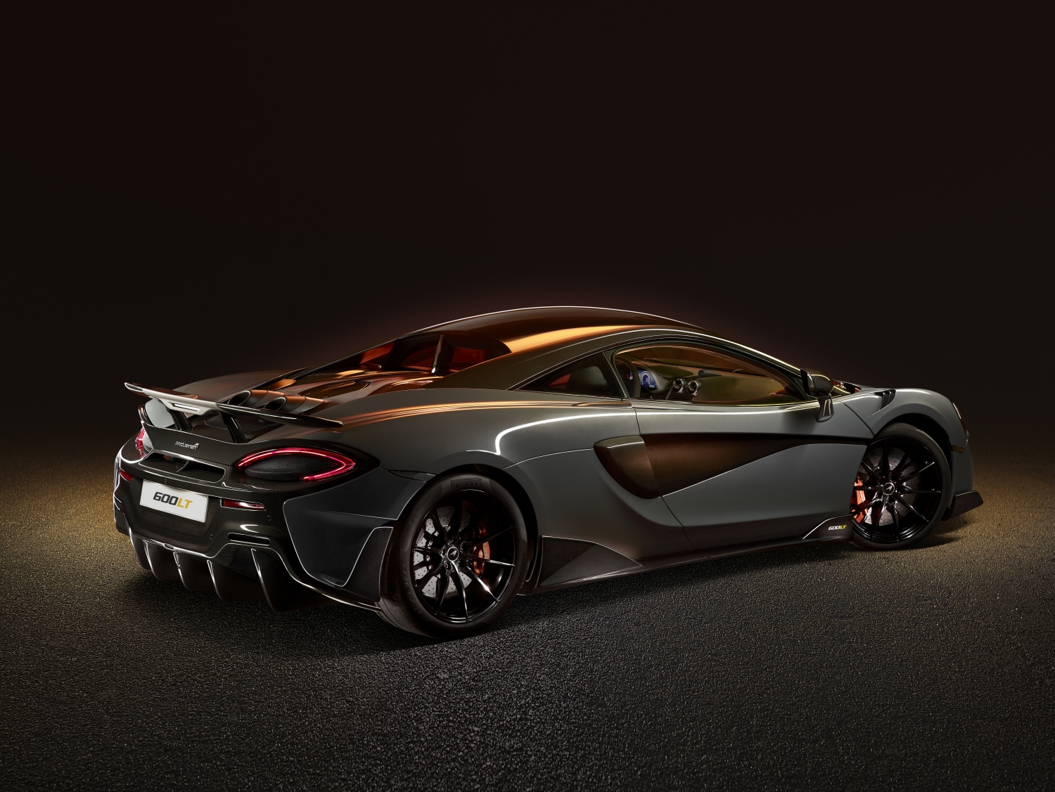message-editor%2F1530200254509-small-9366-mclaren600lt-chicanegrey.jpg