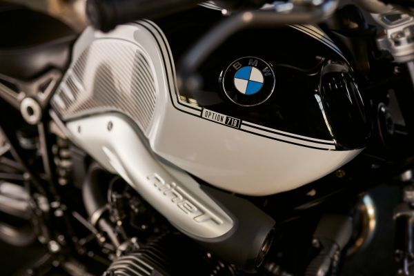 message-editor%2F1530936421799-p90312811_lowres_bmw-r-ninet-pure-bmw.jpg