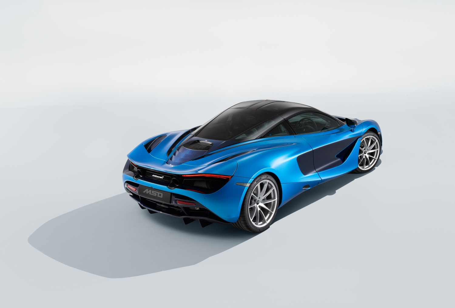 message-editor%2F1534271059502-small-9611-mclaren720spacifictheme.jpg