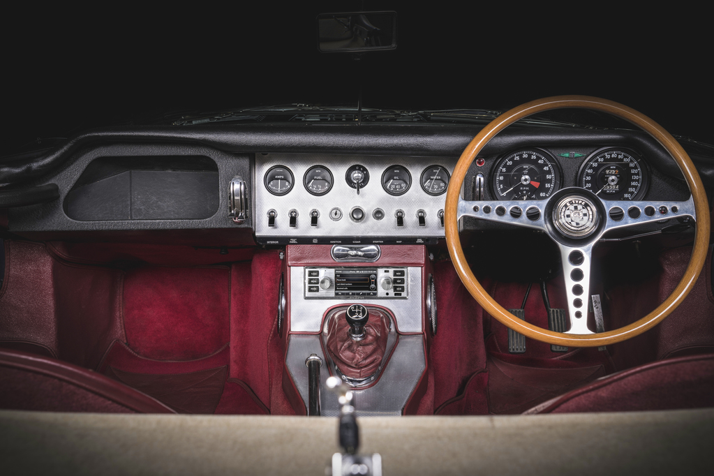 message-editor%2F1536348121574-jlrclassicinfotainment310818j01-resize-1024x682.jpg